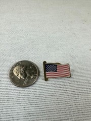 Lapel Patriotic Hat Pin Waving USA Flag Red White Blue Gift Fashion