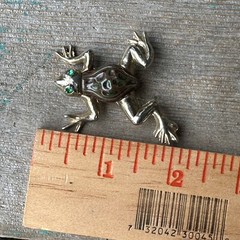 VTG Artisan Frog Brooch Pin 2 Inch Gold Tone Pave Green Crystal Eyes Handpainted