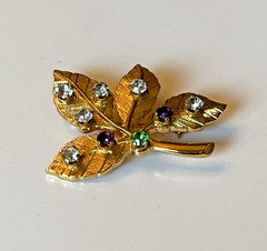 VTG Anson Rhinestone Leaf Brooch Pin Gold Tone Signed Multi Color Garden Nature