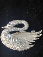 Vintage GERRYS Textured Silver-toned Swan Markasite Eye Brooch