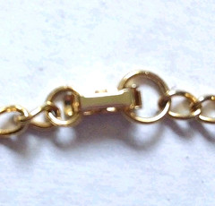Vtg Snoopy Enamel Charm Bracelet 6.75″ Clasp 4 Leaf Clover Star Ribbon Gold Tone