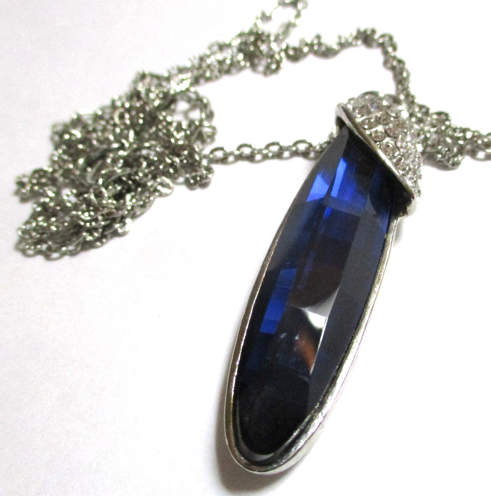 VINTAGE COBALT BLUE FACETED LONG NAVETTE PENDANT RHINESTONE CAP SWEATER NECKLACE