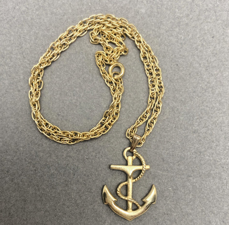 VTG Fashion Jewelry Necklace Anchor Pendant Gold tone -18 in”