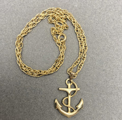 VTG Fashion Jewelry Necklace Anchor Pendant Gold tone -18 in”