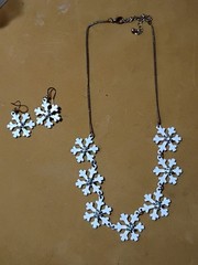 Vintage White Enamel Snowflake Jewelry Set