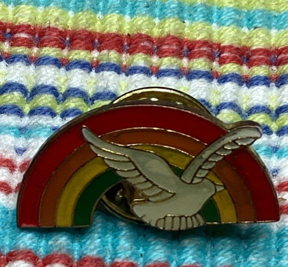 Vintage 1970s/80s Enamel Rainbow & Peace Dove Lapel Pin Retro Cloisonné
