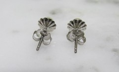 14K White Gold Pearl Earrings; 6mm diameter ~ 0.6g ~ 9-C747