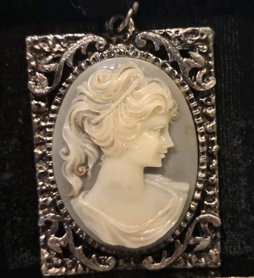 Vintage Cameo Pendant Silver Tone Rectangle Filigree Gray Cream Lady Portrait