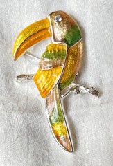 Vintage Large Silvertone Yellow Green Toucan Bird Brooch Pin 3in