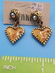 Maximal Art John Wind Earrings Heart Vintage Goldtone