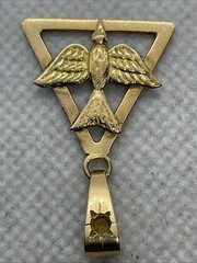 VINTAGE HANDMADE 19K Yellow Gold FLYING BIRD TRIANGLE Charm Pendant w/17K Lock