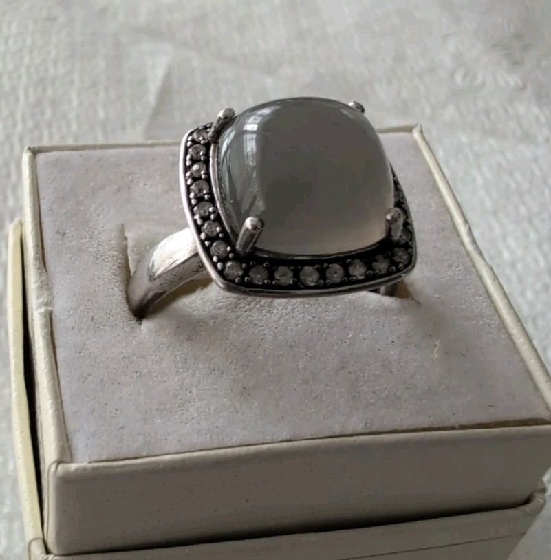VINTAGE STERLING SILVER MOONSTONE? CHALCEDONY? HALO RING SIZE 9.75