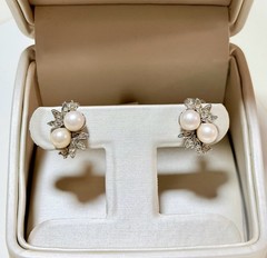 Vintage 1950s/60s Faux Pearl & Rhinestone Leaf Cluster Clip-On Earrings