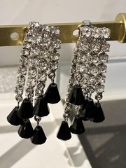 VTG BLACK JET & CLEAR RHINESTONE WATERFALL BROOCH & EARRINGS SET