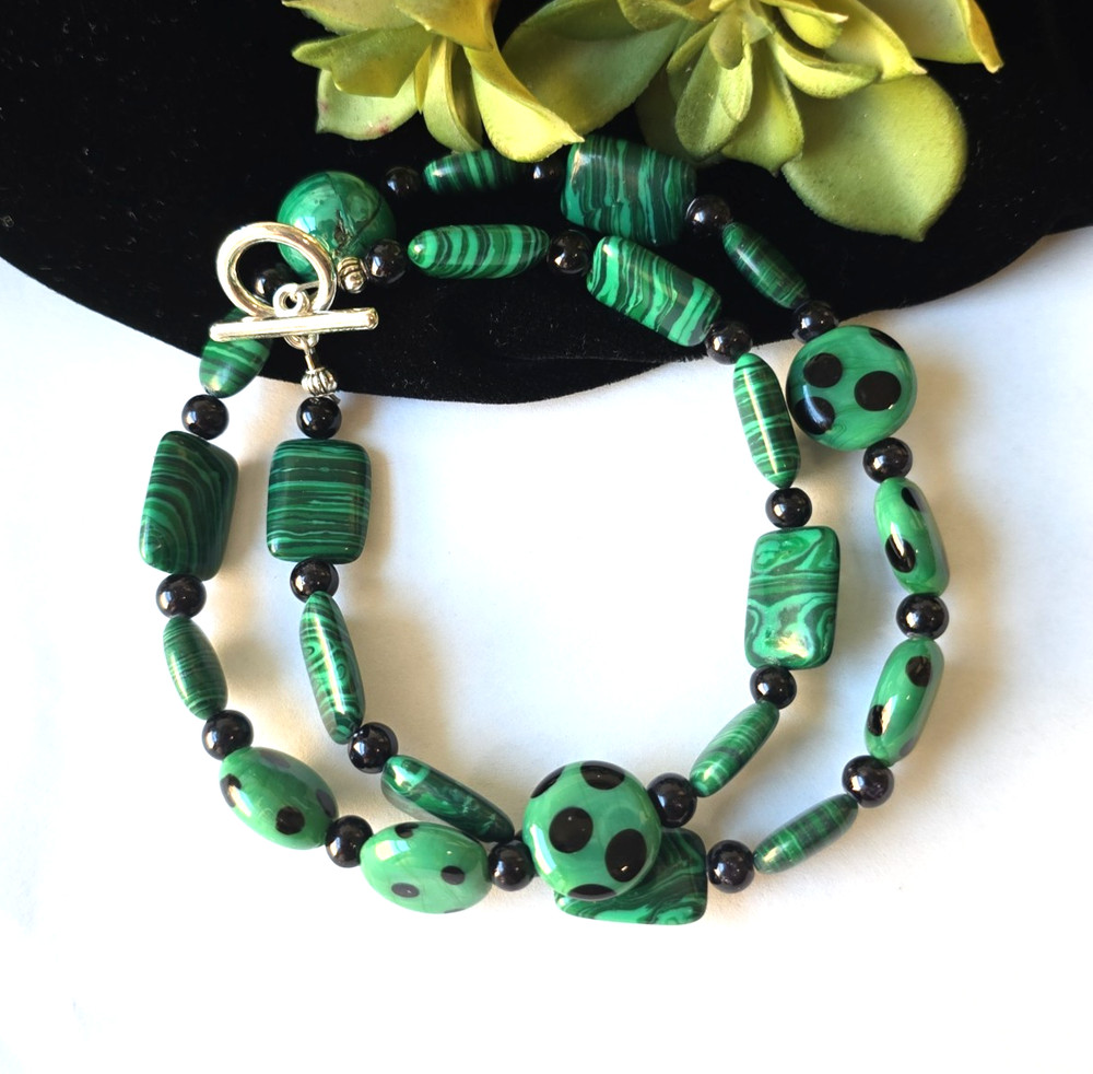 Vintage Hand Crafted Art Glass Beads Malachite Imitation Necklace 20″L