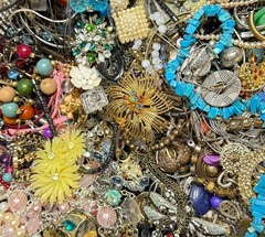 3 Pounds Untested Unsorted Lot Jewelry Old Vintage & Modern Wear & Junk Mixed In