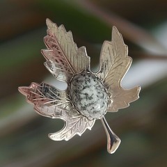 Vtg Jasper Stone Maple Leaf Brooch Pin Cabochon Silver Tone Autumn Harvest Fall