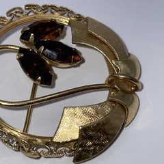 Vintage Signed Van Dell? Brown Marquee Rhinestone Bow Round Brooch Pin Pendant