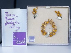 b david signed vintage amber rhinestone brooch and earrings set original box