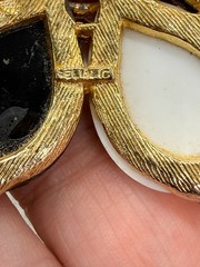 Vintage Selro Selini Brooch Black White Flower Gold Tone Signed 2 Inches