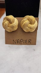 Vintage Napier Round Twisted Swirl Earrings Snap Screw Backs 1″