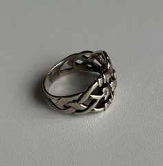 VTG Sterling Silver Celtic Knot Wide Band Ring Size 6 Hands Heart 10mm wide 925