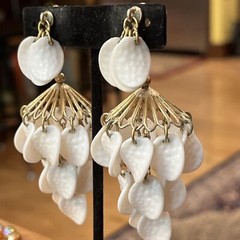 Vintage Huge Napier Pebbled White Chandelier Dangle Drop Clip On Earrings MCM