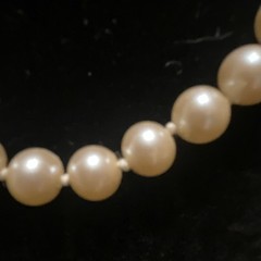 Vintage White Pearl Round Beaded Strand Necklace Knotted Spring Ring Clasp 16”