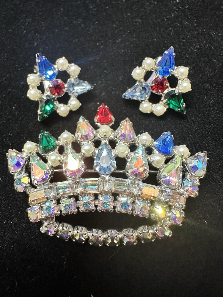 VINTAGE B.DAVID QUEEN MOTHER BROOCH AND EARRINGS