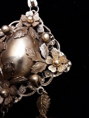 Vtg Francois Pendant Brooch Gold Tone Flowers Leaves Statement Dangle Chain