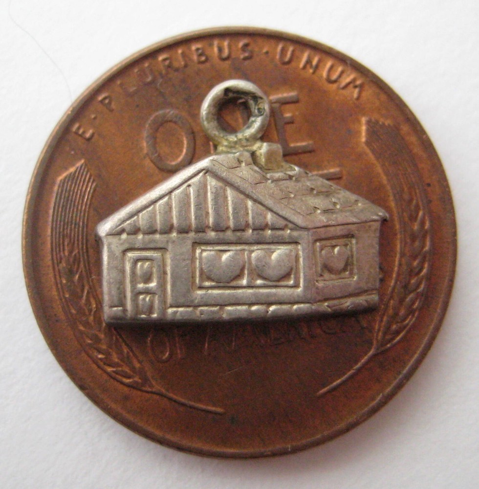 VINTAGE 800 Silver Tiny HOUSE~HEARTS IN WINDOW Bracelet Charm