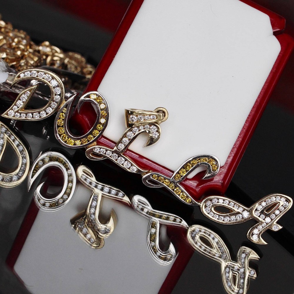 14k multi tone gold pendant “DOLLA” 4.00ct natural & irradiated diamond 40.2gr