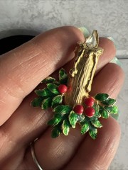 Vintage Rhinestone Jewelry Lot (Some High End Pieces) See Description