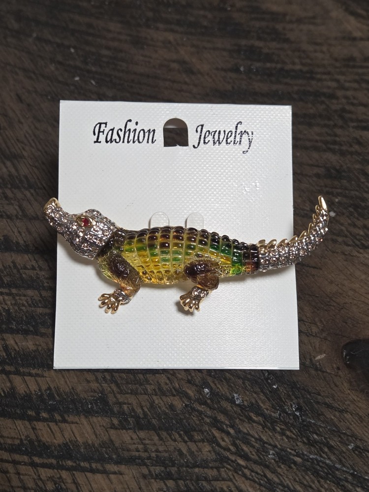 Vintage Goldtone Alligator Crocodile 3″ Rhinestone Brooch, Gorgeous!