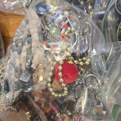 Estate Vintage Costume Jewelry Large 20+ LBS Earing Necklace Bracelet Retro Lot