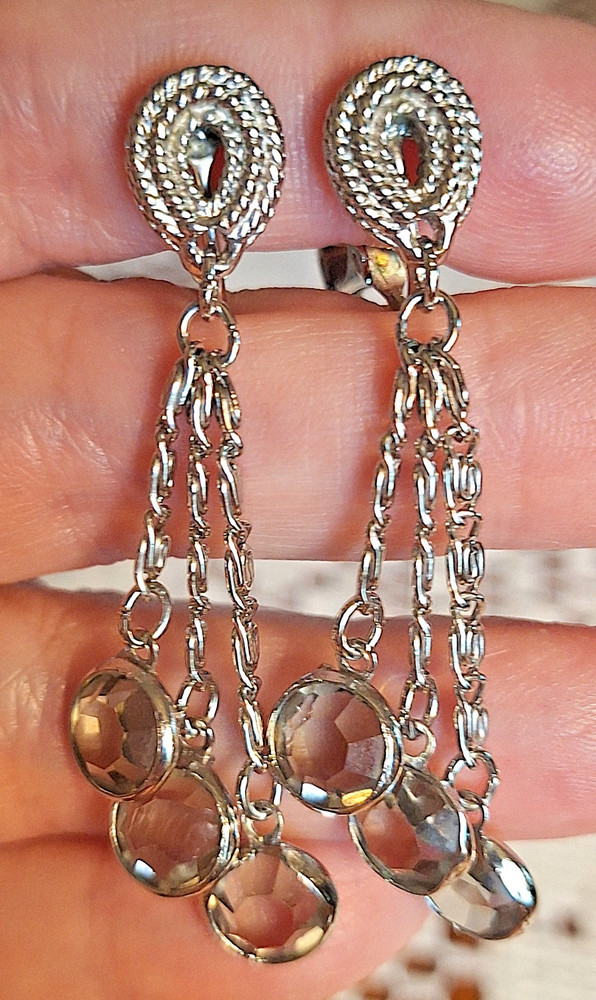 Vintage Silver-tone 3 Clear Crystal Drop Dangle Screw-Hinge-Clip On Earrings