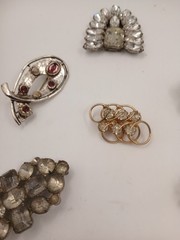 Nine Piece Lot of Vintage Jewelry Brooch Pin Brooches Rhinestone Gold Tone