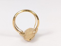 Avon Kensington Gold tone Rhinestone Ring Victorian Revival Size 8.5 Vtg 1976
