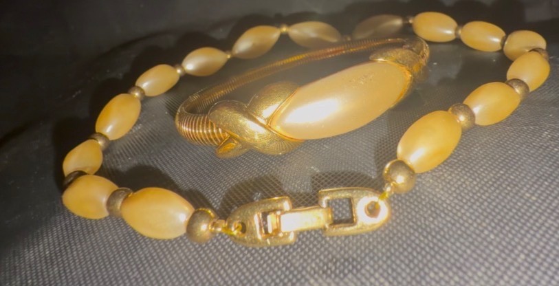 Vintage Signed NAPIER Yellow Lucite Bead Necklace Bracelet Set Gold Tone 1970s