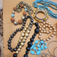 Lot Of Mixed Costume Jewelry 40’s-70’s Many Photos