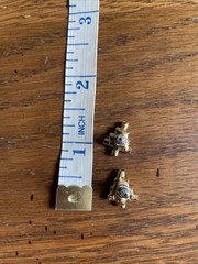 Vintage 90s Rhinestone Gold Small Christmas Tree Stud Earrings