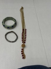 Vintage Costume Jewelry Lot Faux Pearls Enamel Earrings Bracelets Necklace (8p)