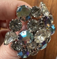 VTG Karu Rhinestone Purple Clear Demi Pasture Set Clip On Earrings Brooch Pin