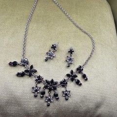 Vintage Style Black Rhinestone Choker Necklace Earrings Set Floral Prom Goth