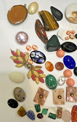 Antique Mixed Jewelry Findings Cameo MOP Plastic Lucite Stone Cabochon Craft Lot