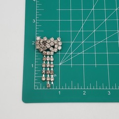 VTG Bow Brooch 2.25in Silver Tone Brilliant Crystal Dangling Rhinestone Estate
