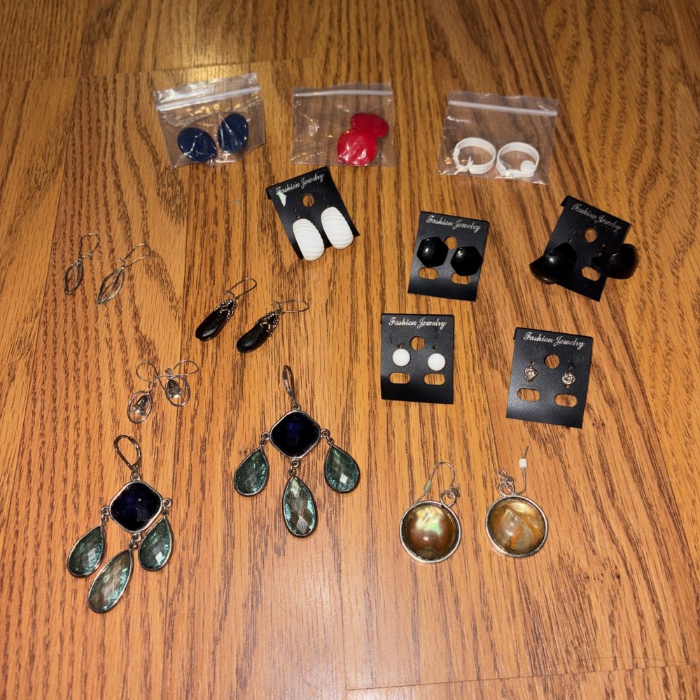 mixed lot pierced and clip on earrings