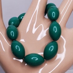 Vintage Bracelet Green Beaded Stretchy