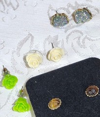 11 Pairs Of Vintage Style Earrings Mixed Materials & Designs Dainty Pierced Styl