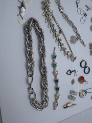 Vtg Modern Estate & Costume Jewelry Lot Mixed Materials Some Mismatch 63 Pc